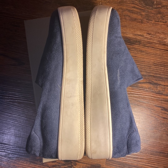 “Hilda” Navy slip on sneakers (loafers?), Steven by Steve Madden, size 7.5 - Picture 8 of 10